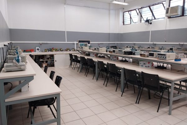 Laboratório de Potência